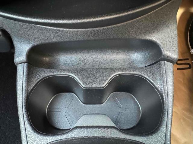 ノート ｅ－パワーニスモ　ドライブレコーダー　ＥＴＣ　全周囲カメラ　ナビ　ＴＶ　クリアランスソナー　レーンアシスト　衝突被害軽減システム　アルミホイール　オートライト　スマートキー　電動格納ミラー　ＣＶＴ　盗難防止システム（62枚目）