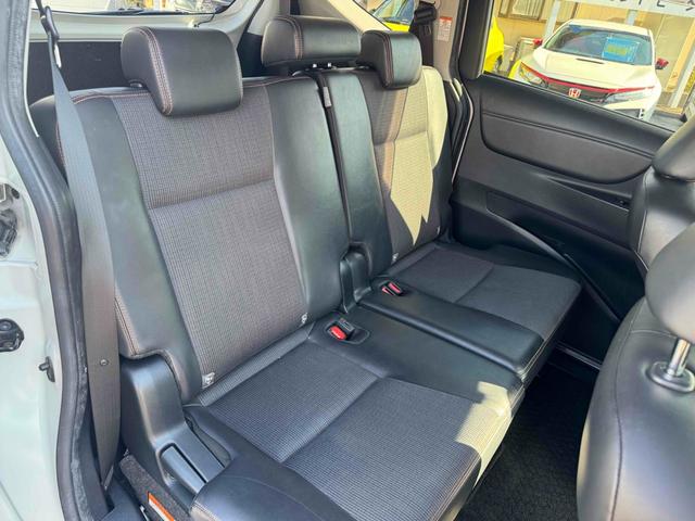 シエンタ ハイブリッドＧ　クエロ　ワンオーナー　ＥＴＣ　バックカメラ　ナビ　ＴＶ　レーンアシスト　衝突被害軽減システム　両側電動スライドドア　オートマチックハイビーム　オートライト　ＬＥＤヘッドランプ　スマートキー　後席モニター（50枚目）