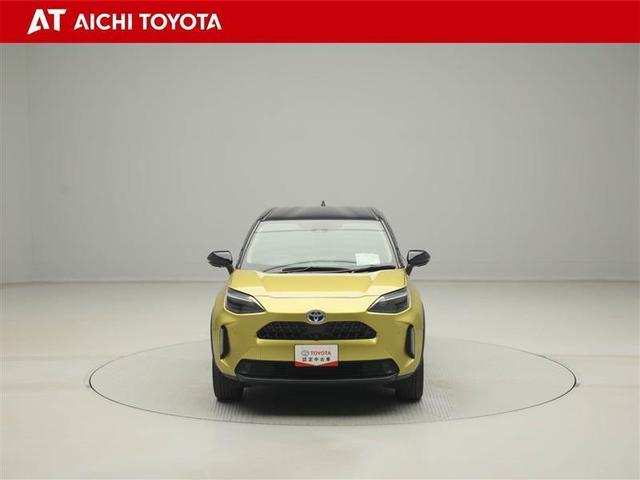 ヤリスクロス ハイブリッドＺ　Ｒカメラ　キーフリー　１オーナ　ヘッドライトＬＥＤ　運転席パワーシート　ナビ＆ＴＶ　クルーズコントロール　アルミホイール　パワーステアリング　オートエアコン　盗難防止装置　ドライブレコーダー　ＥＴＣ（9枚目）