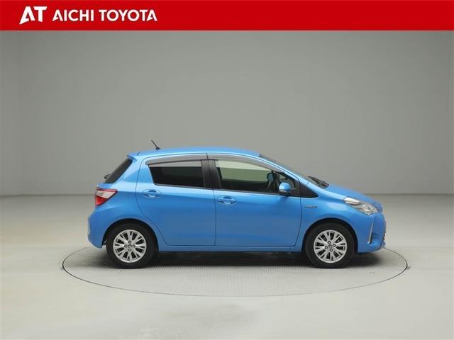 ヴィッツ ハイブリッドU ドライブレコーダー バックガイドモニター 衝突軽減システム ワンオーナー車 地デジ AUX LEDヘッドライト DVD再生可 ETC オートエアコン クルーズコントロール メモリナビ エアバッグ(7枚目)