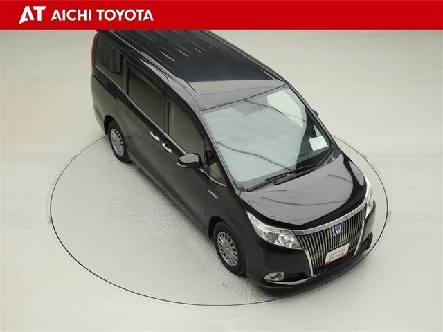 両側パワースライドドア付きだから、狭い駐車スペースなどでの乗り降りラクラク♪小さなお子さまのいるご家庭には嬉しい装備です。