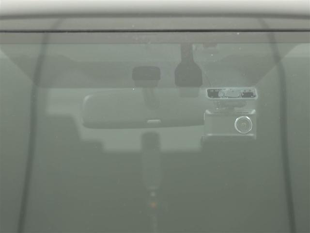 万が一のトラブルのときにも役に立つドライブレコーダーを装備しています。※ドライブレコーダーに記録媒体（ＳＤカード等）は付属しておりません。