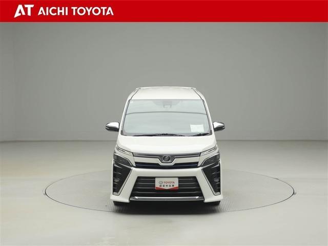 ヴォクシー ＺＳ　煌　地上デジタル　ＴＳＳ　両側パワードア　アイドリングストップ車　パワーウィンド　横滑防止　１オーナ　ＤＶＤ可　盗難防止装置　スマートエントリー　Ｂカメラ　ＡＵＸ　ＬＥＤヘッドライト　メモリーナビ　ＥＴＣ（9枚目）