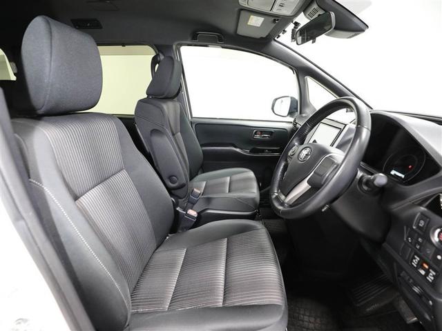 ヴォクシー ＺＳ　煌　地上デジタル　ＴＳＳ　両側パワードア　アイドリングストップ車　パワーウィンド　横滑防止　１オーナ　ＤＶＤ可　盗難防止装置　スマートエントリー　Ｂカメラ　ＡＵＸ　ＬＥＤヘッドライト　メモリーナビ　ＥＴＣ（19枚目）