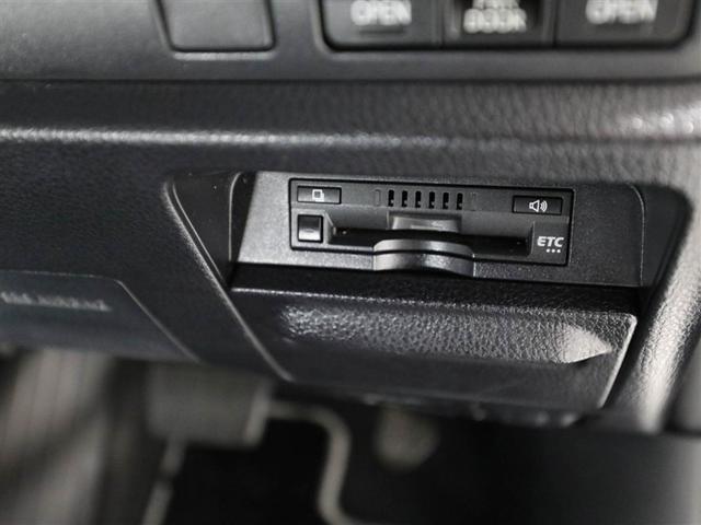 ヴォクシー ＺＳ　煌ＩＩＩ　プリクラッシュ　スマートキ　アイスト　ＤＶＤ再生機能　横滑り防止装置　ナビＴＶ　アルミ　三列シート　ＷＡＣ　盗難防止　オートエアコン　キーレス　ＥＴＣ装備　パワステ　メモリナビ　クルコン　ＡＢＳ（27枚目）