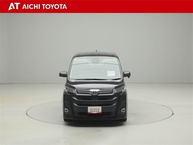 ノア ハイブリッドＺ　ＴＶ　バックモニター　ドライブレコーダー　ＡＣ１００Ｖ　ＤＶＤ　スマートキー　ワンオーナー車　両側パワースライドドア　フルセグＴＶ　ＬＥＤヘッドライト　ＥＴＣ　オートクルーズコントロール　キーレス（9枚目）