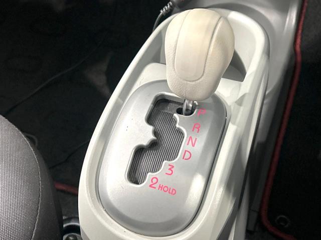 Ｍ　禁煙車　ドライブレコーダー　スマートキー　ＣＤ再生　オートエアコン　盗難防止装置　プライバシーガラス　シートリフター(21枚目)