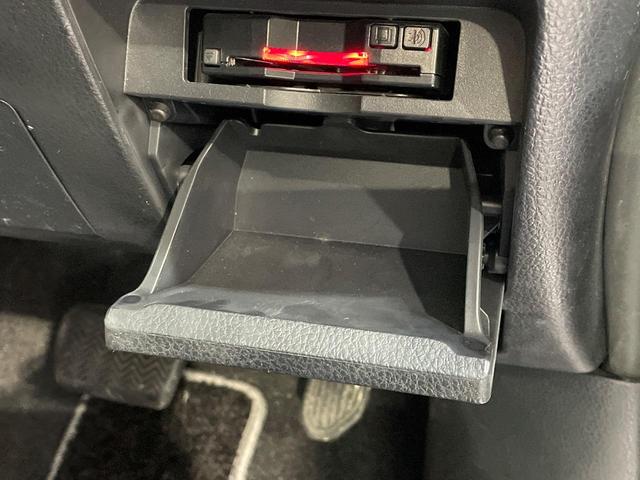 ノア Ｓｉ　ダブルバイビー　禁煙車　両側パワスラ　セーフティセンス　ＳＤナビ　Ｂｌｕｅｔｏｏｔｈ　フルセグ　バックカメラ　ＥＴＣ　ＬＥＤヘッドランプ　スマートキー　後席オートエアコン　後席サンシェード　クルーズコントロール（51枚目）