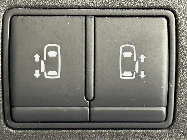 セレナ e-パワー ハイウェイスターG 両側電動ドア 純正10型ナビ 全周囲カメラ 衝突被害軽減システム レーダークルーズ 禁煙車 ドラレコ コーナーセンサー スマートキー LEDヘッド ビルトインETC 車線逸脱警報 オートライト(7枚目)