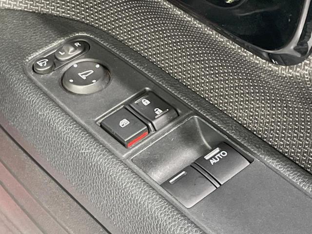 Ｎ－ＶＡＮ＋スタイル ファン　バックカメラ　ＳＤナビ　衝突被害軽減システム　レーダークルーズ　禁煙車　スマートキー　ＬＥＤヘッド　オートハイビーム　車線逸脱警報　オートライト　オートエアコン　Ｂｌｕｅｔｏｏｔｈ　ＣＤ　ＤＶＤ再生（51枚目）