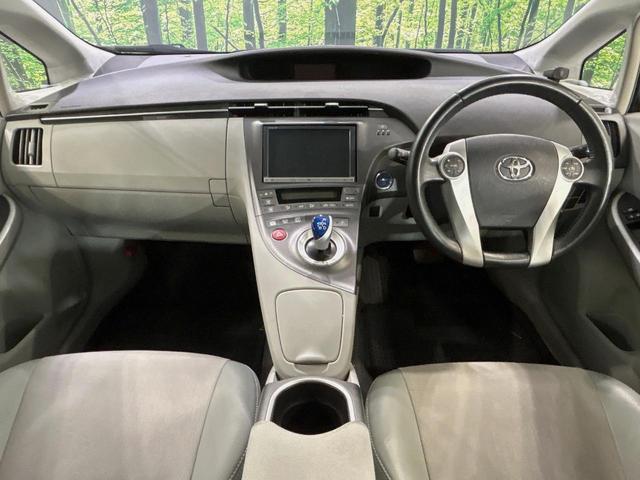 プリウス Ｇ　ＳＤナビ　バックカメラ　禁煙車　パワーシート　スマートキー　ＨＩＤヘッド　ビルトインＥＴＣ　クルコン　オートライト　オートエアコン　純正１５インチアルミ　Ｂｌｕｅｔｏｏｔｈ　ＣＤ　ＤＶＤ再生（2枚目）