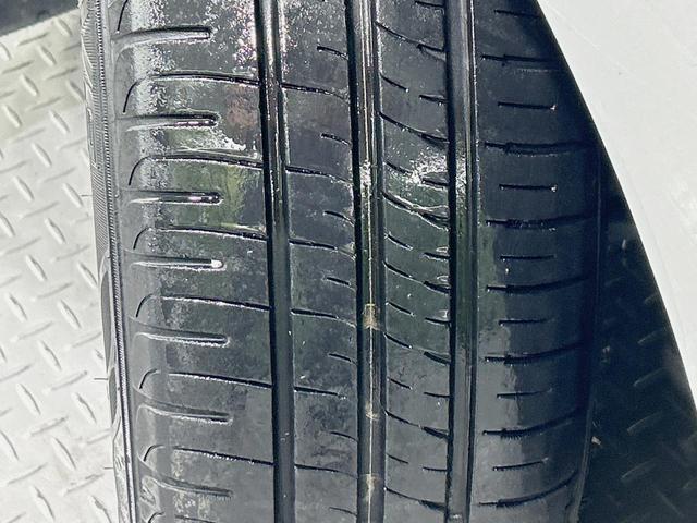 プリウス Ｇ　ＳＤナビ　バックカメラ　禁煙車　パワーシート　スマートキー　ＨＩＤヘッド　ビルトインＥＴＣ　クルコン　オートライト　オートエアコン　純正１５インチアルミ　Ｂｌｕｅｔｏｏｔｈ　ＣＤ　ＤＶＤ再生（32枚目）
