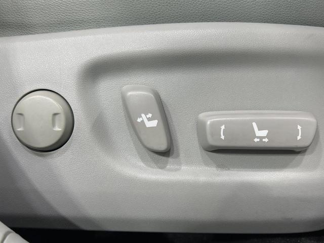 プリウス Ｇ　ＳＤナビ　バックカメラ　禁煙車　パワーシート　スマートキー　ＨＩＤヘッド　ビルトインＥＴＣ　クルコン　オートライト　オートエアコン　純正１５インチアルミ　Ｂｌｕｅｔｏｏｔｈ　ＣＤ　ＤＶＤ再生（38枚目）