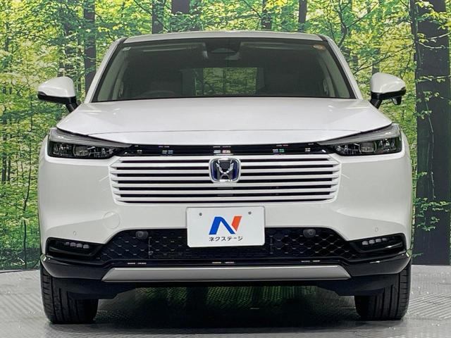 ヴェゼル ｅ：ＨＥＶ　Ｚ　登録済未使用車　純正９型ナビ　バックカメラ　ホンダセンシング　レーダークルーズ　電動リアゲート　コーナーセンサー　スマートキー　ＬＥＤヘッド　ＥＴＣ２．０　オートハイビーム　車線逸脱警報（14枚目）