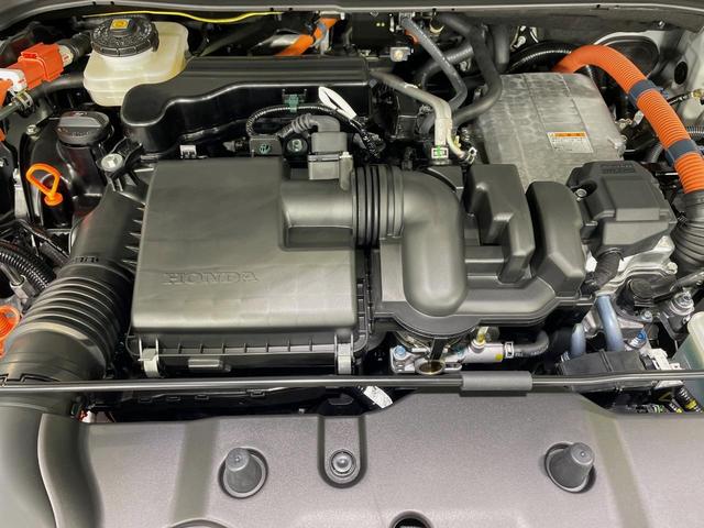 ヴェゼル ｅ：ＨＥＶ　Ｚ　登録済未使用車　純正９型ナビ　バックカメラ　ホンダセンシング　レーダークルーズ　電動リアゲート　コーナーセンサー　スマートキー　ＬＥＤヘッド　ＥＴＣ２．０　オートハイビーム　車線逸脱警報（18枚目）