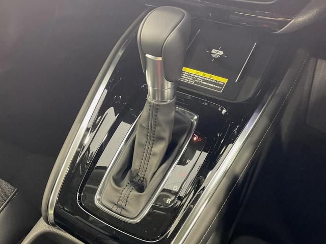 ヴェゼル ｅ：ＨＥＶ　Ｚ　登録済未使用車　純正９型ナビ　バックカメラ　ホンダセンシング　レーダークルーズ　電動リアゲート　コーナーセンサー　スマートキー　ＬＥＤヘッド　ＥＴＣ２．０　オートハイビーム　車線逸脱警報（44枚目）