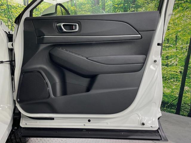 ヴェゼル ｅ：ＨＥＶ　Ｚ　登録済未使用車　純正９型ナビ　バックカメラ　ホンダセンシング　レーダークルーズ　電動リアゲート　コーナーセンサー　スマートキー　ＬＥＤヘッド　ＥＴＣ２．０　オートハイビーム　車線逸脱警報（45枚目）