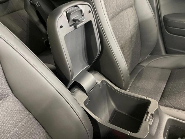 ヴェゼル ｅ：ＨＥＶ　Ｚ　登録済未使用車　純正９型ナビ　バックカメラ　ホンダセンシング　レーダークルーズ　電動リアゲート　コーナーセンサー　スマートキー　ＬＥＤヘッド　ＥＴＣ２．０　オートハイビーム　車線逸脱警報（47枚目）