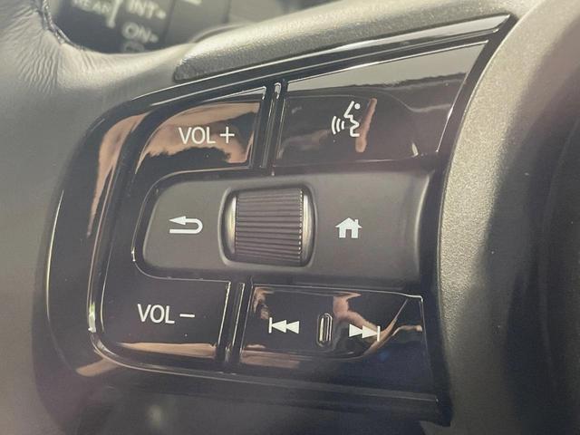 ヴェゼル ｅ：ＨＥＶ　Ｚ　登録済未使用車　純正９型ナビ　バックカメラ　ホンダセンシング　レーダークルーズ　電動リアゲート　コーナーセンサー　スマートキー　ＬＥＤヘッド　ＥＴＣ２．０　オートハイビーム　車線逸脱警報（50枚目）