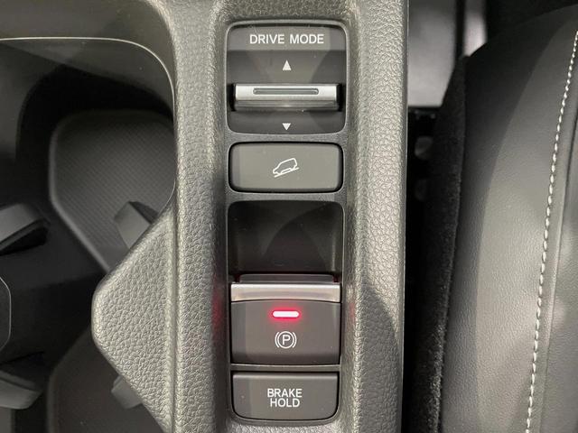 ヴェゼル ｅ：ＨＥＶ　Ｚ　登録済未使用車　純正９型ナビ　バックカメラ　ホンダセンシング　レーダークルーズ　電動リアゲート　コーナーセンサー　スマートキー　ＬＥＤヘッド　ＥＴＣ２．０　オートハイビーム　車線逸脱警報（55枚目）