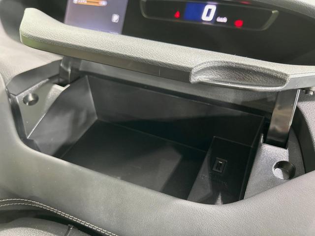 セレナ ハイウェイスター　ＶセレクションＩＩ　両側電動ドア　純正９インチナビ　後席モニター　全周囲カメラ　衝突被害軽減システム　禁煙車　ドラレコ　コーナーセンサー　スマートキー　ビルトインＥＴＣ　クルコン　オートハイビーム　車線逸脱警報（64枚目）