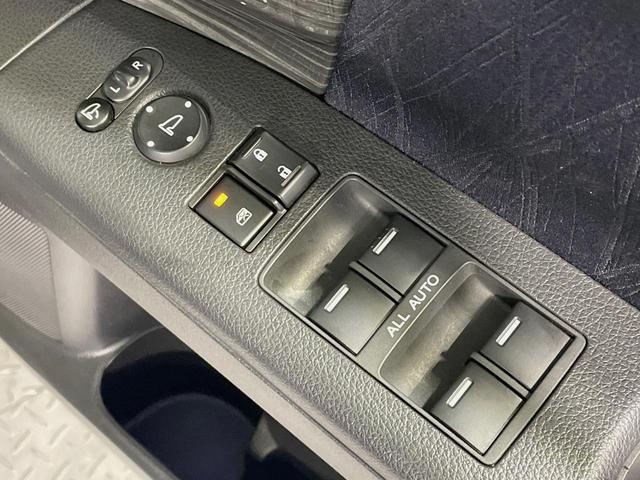 オデッセイ アブソルート・アドバンス　両側電動ドア　メーカーナビ　全周囲カメラ　ホンダセンシング　レーダークルーズ　禁煙車　パワーシート　スマートキー　ＬＥＤヘッド　ビルトインＥＴＣ　車線逸脱警報　オートライト　オートエアコン（65枚目）