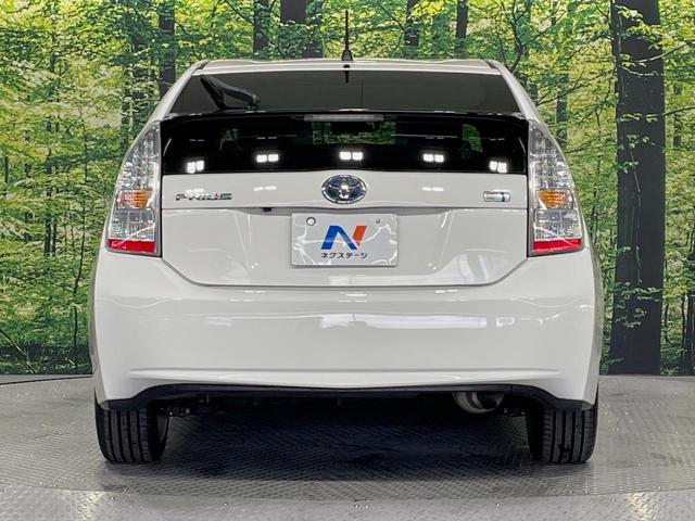 プリウス Ｇツーリングセレクション　ＳＤナビ　バックカメラ　禁煙車　スマートキー　ＬＥＤヘッド　ビルトインＥＴＣ　クルコン　オートライト　オートエアコン　純正１７インチアルミ　Ｂｌｕｅｔｏｏｔｈ　ＣＤ　ＤＶＤ再生　フルセグ（14枚目）