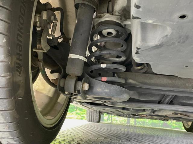 プリウス Ｇツーリングセレクション　ＳＤナビ　バックカメラ　禁煙車　スマートキー　ＬＥＤヘッド　ビルトインＥＴＣ　クルコン　オートライト　オートエアコン　純正１７インチアルミ　Ｂｌｕｅｔｏｏｔｈ　ＣＤ　ＤＶＤ再生　フルセグ（21枚目）