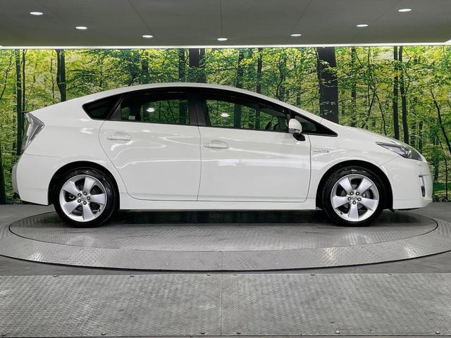 プリウス Ｇツーリングセレクション　ＳＤナビ　バックカメラ　禁煙車　スマートキー　ＬＥＤヘッド　ビルトインＥＴＣ　クルコン　オートライト　オートエアコン　純正１７インチアルミ　Ｂｌｕｅｔｏｏｔｈ　ＣＤ　ＤＶＤ再生　フルセグ（29枚目）