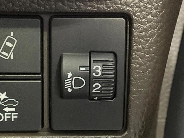 Ｎ－ＢＯＸ Ｌ　電動スライドドア　純正ＳＤナビ　バックカメラ　衝突被害軽減システム　レーダークルーズ　コーナーセンサー　スマートキー　ＬＥＤヘッド　ＥＴＣ　車線逸脱警報　オートライト　オートエアコン　禁煙車（38枚目）