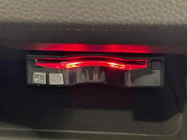 Ｎ－ＢＯＸ Ｌ　電動スライドドア　純正ＳＤナビ　バックカメラ　衝突被害軽減システム　レーダークルーズ　コーナーセンサー　スマートキー　ＬＥＤヘッド　ＥＴＣ　車線逸脱警報　オートライト　オートエアコン　禁煙車（40枚目）