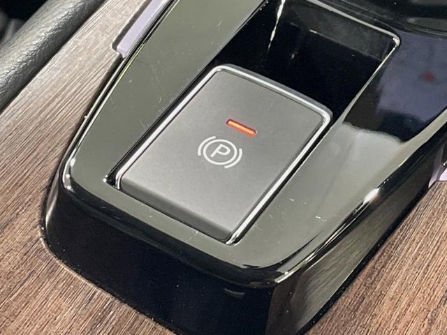 オーラ Ｇ　レザーエディション　純正９インチナビ　全周囲カメラ　ＢＯＳＥサウンド　衝突被害軽減システム　レーダークルーズ　禁煙車　レザーシート　ドラレコ　コーナーセンサー　スマートキー　ＬＥＤヘッド　ＥＴＣ２．０　オートハイビーム（38枚目）