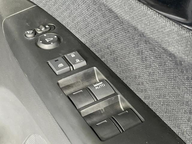 N-BOXカスタム G・Lパッケージ 電動スライドドア 純正SDナビ バックカメラ スマートキー HIDヘッド ETC オートライト オートエアコン CD DVD再生 地デジ 禁煙車(43枚目)