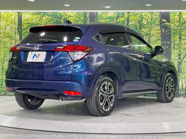 ヴェゼル ハイブリッドZ・ホンダセンシング 純正SDナビ バックカメラ 衝突被害軽減システム レーダークルーズ 禁煙車 スマートキー LEDヘッド ビルトインETC 車線逸脱警報 オートライト デュアルエアコン 寒冷地仕様(17枚目)