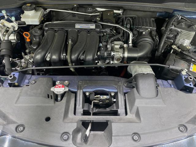 ヴェゼル ハイブリッドZ・ホンダセンシング 純正SDナビ バックカメラ 衝突被害軽減システム レーダークルーズ 禁煙車 スマートキー LEDヘッド ビルトインETC 車線逸脱警報 オートライト デュアルエアコン 寒冷地仕様(18枚目)