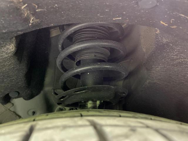 ヴェゼル ハイブリッドZ・ホンダセンシング 純正SDナビ バックカメラ 衝突被害軽減システム レーダークルーズ 禁煙車 スマートキー LEDヘッド ビルトインETC 車線逸脱警報 オートライト デュアルエアコン 寒冷地仕様(20枚目)