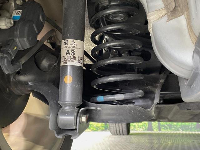 ヴェゼル ハイブリッドZ・ホンダセンシング 純正SDナビ バックカメラ 衝突被害軽減システム レーダークルーズ 禁煙車 スマートキー LEDヘッド ビルトインETC 車線逸脱警報 オートライト デュアルエアコン 寒冷地仕様(21枚目)