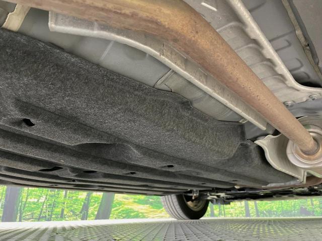 ヴェゼル ハイブリッドZ・ホンダセンシング 純正SDナビ バックカメラ 衝突被害軽減システム レーダークルーズ 禁煙車 スマートキー LEDヘッド ビルトインETC 車線逸脱警報 オートライト デュアルエアコン 寒冷地仕様(23枚目)