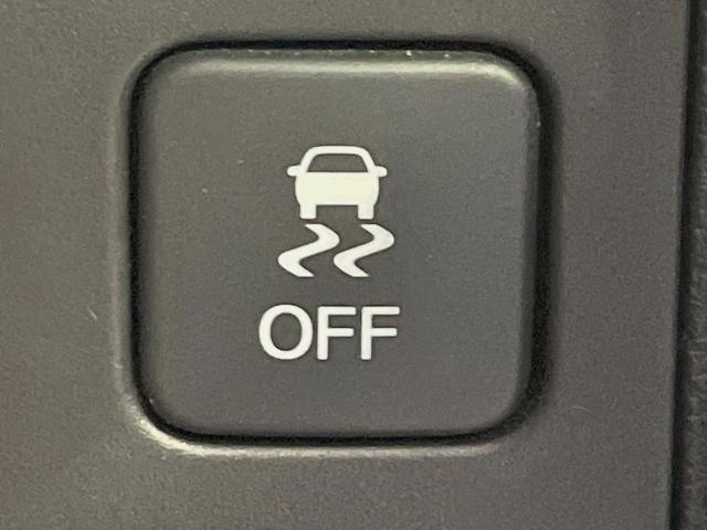 ヴェゼル ハイブリッドZ・ホンダセンシング 純正SDナビ バックカメラ 衝突被害軽減システム レーダークルーズ 禁煙車 スマートキー LEDヘッド ビルトインETC 車線逸脱警報 オートライト デュアルエアコン 寒冷地仕様(41枚目)