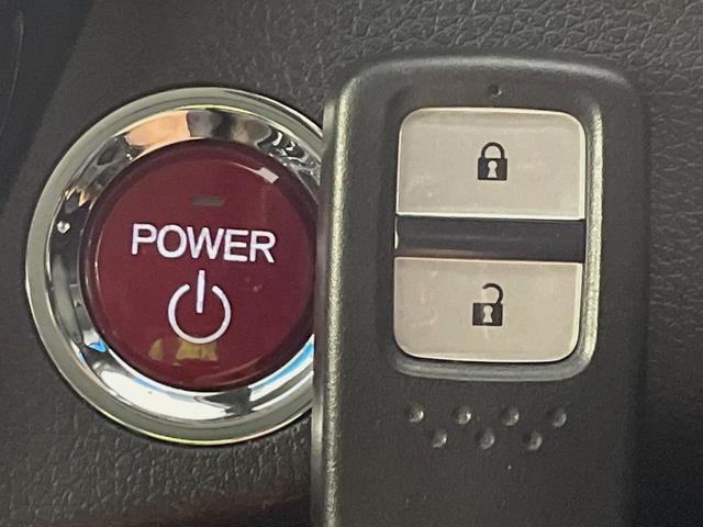 ヴェゼル ハイブリッドZ・ホンダセンシング 純正SDナビ バックカメラ 衝突被害軽減システム レーダークルーズ 禁煙車 スマートキー LEDヘッド ビルトインETC 車線逸脱警報 オートライト デュアルエアコン 寒冷地仕様(47枚目)