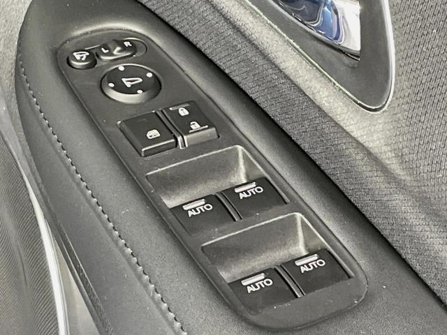 ヴェゼル ハイブリッドZ・ホンダセンシング 純正SDナビ バックカメラ 衝突被害軽減システム レーダークルーズ 禁煙車 スマートキー LEDヘッド ビルトインETC 車線逸脱警報 オートライト デュアルエアコン 寒冷地仕様(53枚目)