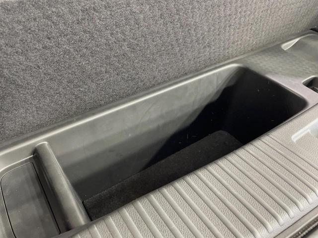 ヴェゼル ハイブリッドZ・ホンダセンシング 純正SDナビ バックカメラ 衝突被害軽減システム レーダークルーズ 禁煙車 スマートキー LEDヘッド ビルトインETC 車線逸脱警報 オートライト デュアルエアコン 寒冷地仕様(54枚目)