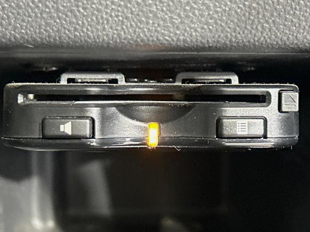 タント カスタムRS SA 両側電動ドア 純正8型ナビ バックカメラ 衝突被害軽減システム 禁煙車 スマートキー LEDヘッド ETC オートライト オートエアコン Bluetooth CD DVD再生 フルセグ(7枚目)