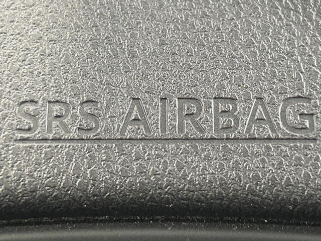 プリウス Sセーフティプラス 純正SDナビ バックカメラ 衝突被害軽減システム 100V電源 レーダークルーズ コーナーセンサー スマートキー LEDヘッド ビルトインETC オートハイビーム パークアシスト 車線逸脱警報(67枚目)