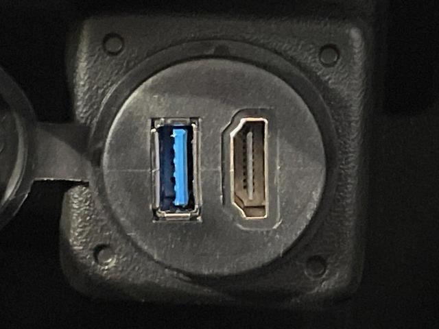 ジムニーシエラ JC 4WD MT車 SDナビ バックカメラ 衝突被害軽減システム 禁煙車 スマートキー LEDヘッド ETC クルコン オートライト オートエアコン 純正15インチアルミ Bluetooth フルセグ(58枚目)