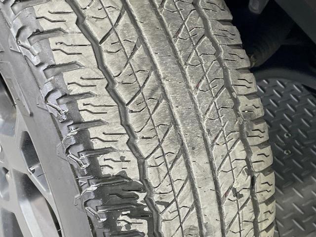 ＲＡＶ４ アドベンチャー　オフロードパッケージＩＩ　１０．５型ナビ　全周囲カメラ　衝突被害軽減システム　レーダークルーズ　禁煙車　シートエアコン　パワーシート　コーナーセンサー　スマートキー　ＬＥＤヘッド　ＥＴＣ２．０　オートハイビーム　車線逸脱警報（31枚目）