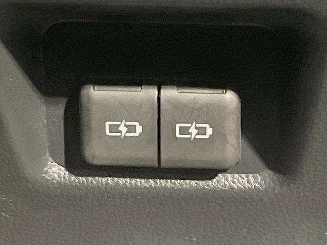 ＲＡＶ４ アドベンチャー　オフロードパッケージＩＩ　１０．５型ナビ　全周囲カメラ　衝突被害軽減システム　レーダークルーズ　禁煙車　シートエアコン　パワーシート　コーナーセンサー　スマートキー　ＬＥＤヘッド　ＥＴＣ２．０　オートハイビーム　車線逸脱警報（63枚目）