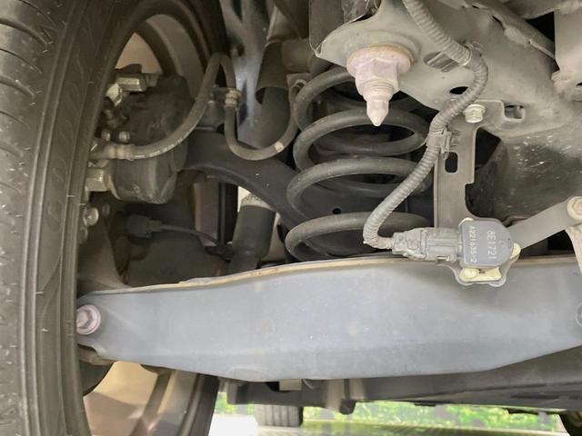 Ｃ－ＨＲ Ｇ　ＴＲＤエアロ　純正ＳＤナビ　バックカメラ　衝突軽減　レーダークルーズ　禁煙車　コーナーセンサー　スマートキー　ＬＥＤヘッド　ビルトインＥＴＣ　オートハイビーム　車線逸脱警報　オートライト（20枚目）