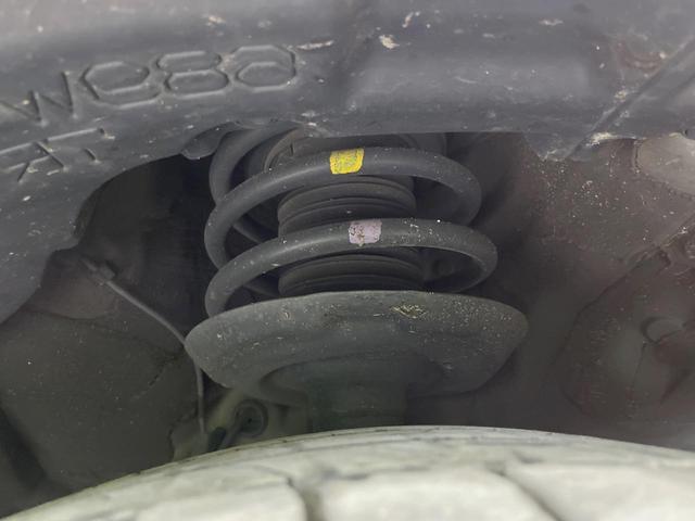 Ｃ－ＨＲ Ｇ　ＴＲＤエアロ　純正ＳＤナビ　バックカメラ　衝突軽減　レーダークルーズ　禁煙車　コーナーセンサー　スマートキー　ＬＥＤヘッド　ビルトインＥＴＣ　オートハイビーム　車線逸脱警報　オートライト（21枚目）