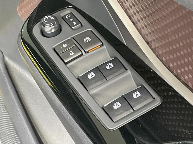 Ｃ－ＨＲ Ｇ　ＴＲＤエアロ　純正ＳＤナビ　バックカメラ　衝突軽減　レーダークルーズ　禁煙車　コーナーセンサー　スマートキー　ＬＥＤヘッド　ビルトインＥＴＣ　オートハイビーム　車線逸脱警報　オートライト（39枚目）